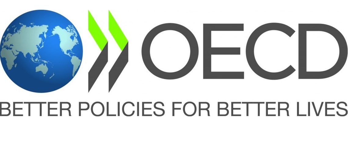 OECD 資産家の学校　日本の消費税　資産形成　中野究